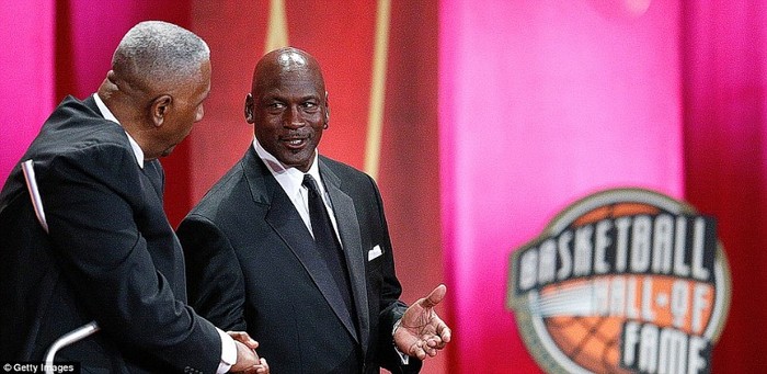 Năm 2009, Michael Jordan đặt chân vào Ngôi nhà Danh Vọng của bóng rổ Mỹ.